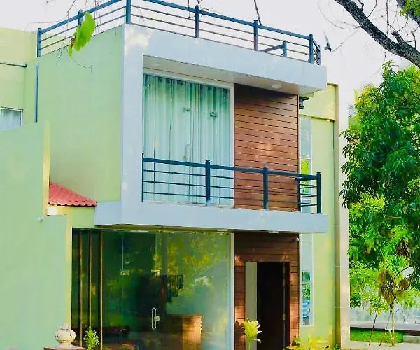 Shanthi Villa Resort Anuradhapura